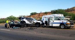 又一辆特斯拉电动汽车在美国撞上警车 司机承认使用Autopilot