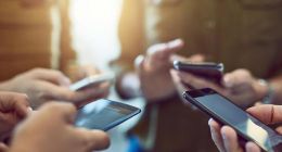 转型直播“本陌倒置”：陌陌正在丢失“社交基本盘”？