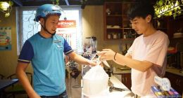 一份外卖125元 90后的爱宠过上饿了么到家的好日子
