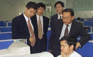 抛开常程跳槽争议不谈，雷军的小米和柳传志的联想颇有渊源