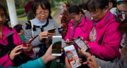 两度转向，做社区团购，生鲜电商留给美团的时间并不多