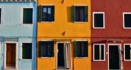 财报差强人意，单薄的房多多如何跟电商巨头搏杀