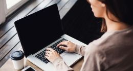 在线办公巨头狂舞