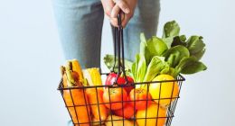 叮咚买菜急于上市补血