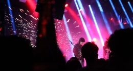 一瓶“1664”淘宝价8元，酒吧卖35块，中间过了5手