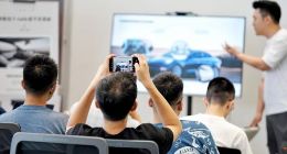 特斯拉揭秘FSD学习逻辑：Autopilot如何比人类驾驶员更安全