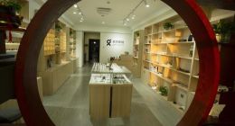 冲击眼镜零售业，极克眼镜做对了什么？