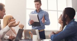 金山办公继续蚕食微软Office