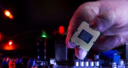 业绩力压英特尔，AMD继续高歌猛进