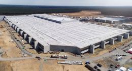 超级工厂建设延误 马斯克突访德国视察柏林工厂