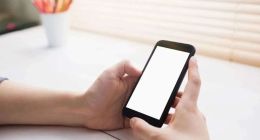 “华米OV”变“荣米OV”，谁能扛起国产高端机的大旗？