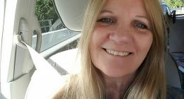 特斯拉Model S Plaid超速失控误闯民宅：两死三伤