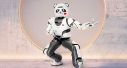 为迪拜世博会中国馆专属定制 优必选熊猫机器人优悠正式发布