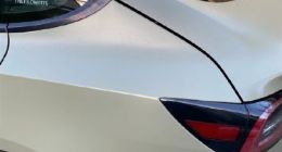 多车主曝光特斯拉Model 3后背门单侧缝隙大 原因太尴尬