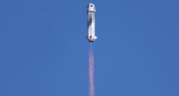蓝色起源成功进行第二次载人飞行，美物理学家称其早已落后于SpaceX