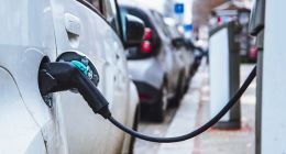 中国电动汽车充电基础设施促进联盟：我国建成全球最大规模充电设施网络