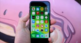 新版iPhone SE曝光：苹果欲使用屏下指纹屏！