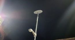 特斯拉开始在超级充电站部署星链卫星互联网