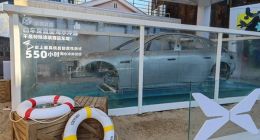 小鹏P7上演最原始防腐实验：海水冲淋白车身近一个月 成绩满分