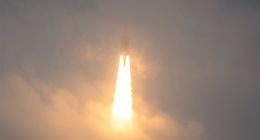 韦伯太空望远镜顺利发射入轨：可看清40公里外一枚硬币