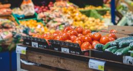 生鲜赚钱太难了，盒马、每日优鲜很无奈