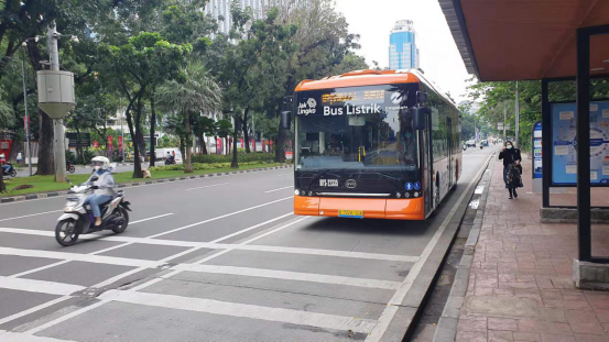 cecc8d6b-0bcf-4cda-be15-0aa7a4965a94