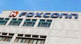 富士康暂停位于深圳的苹果 iPhone 工厂生产