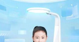 有道发布会开进北京家庭 智能学习灯点亮“西海朝昌”