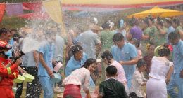 手机上过泼水节， 云南景洪在支付宝生活频道举办“云上泼水”