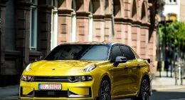 现实版25%%碰撞测试！领克03+怼上大公交