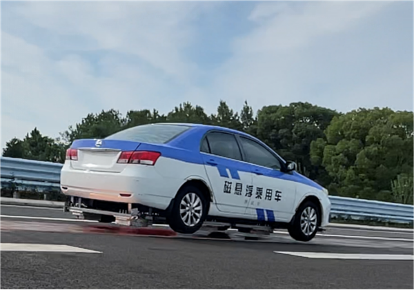 时速200公里高速我国首测:磁浮汽车上路速度到211km/h 真贴地飞行