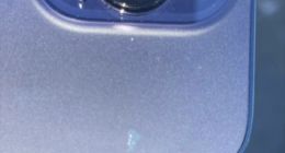 iPhone 14 Pro紫色工艺有缺陷：背壳磨砂会脱落