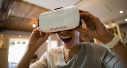 VR风再起，META、字节跳动实力对阵