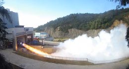 国内推力最大真空型液氧甲烷发动机蓝箭“天鹊”完成首次全系统试车