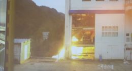 我国新一代载人火箭二级发动机取得重大突破：300秒长程试车成功
