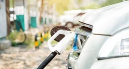 宁德时代换挡，钠电池“接力”锂电池？