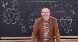 出圈的张朝阳物理课，是搜狐“新生”还是一场“自嗨”？