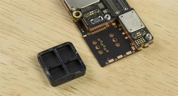 美版iPhone 14要大量上市了：华强北SIM卡开个孔不到30元