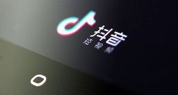 抖音“路过”小红书