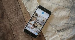 齐聚手机赛道：小度朝左，蔚来向右