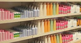 KK集团三冲IPO背后：累计亏损75亿 旗下品牌大量闭店