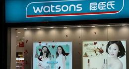 门店数量持续下滑的屈臣氏，用羊毛换流量