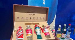 五粮液，内外交困