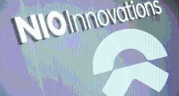 蔚来造手机，都是被迫的？