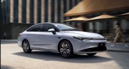 2024款小鹏P5卡位智能化，科技普惠欲改竞争格局