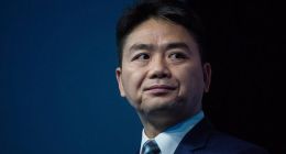 市值缩水超9200亿！突然大跌，刘强东的“策略”为何没奏效？