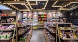 市值缩水260亿，全面降价！良品铺子掀起零食“价格战”？