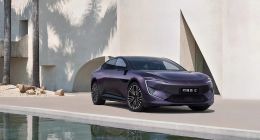 朱华荣亲自挂帅、最高优惠5.2万，阿维塔能破高端迷局吗？