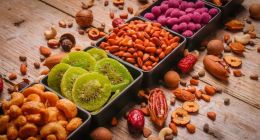 当“低价高质”成行业共识，零食品牌还能靠什么拿捏消费者？