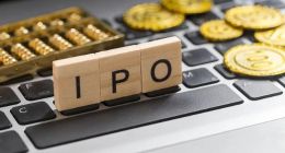 KK集团四闯港交所：300家加盟商退出 自有品牌商品依赖第三方制造